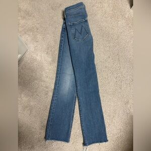 MOTHER “The mid rise dazzler ankle fray”